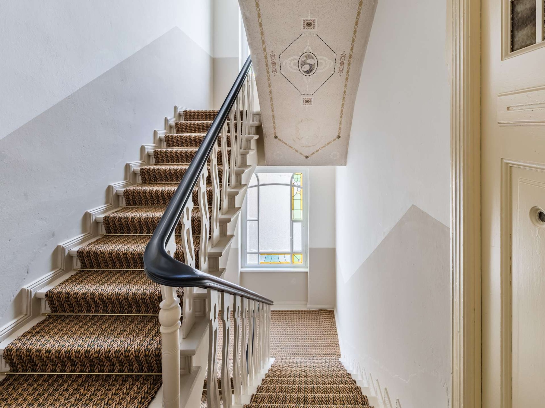 Treppenhaus Nauheimer Str. 24-25 VH (2)