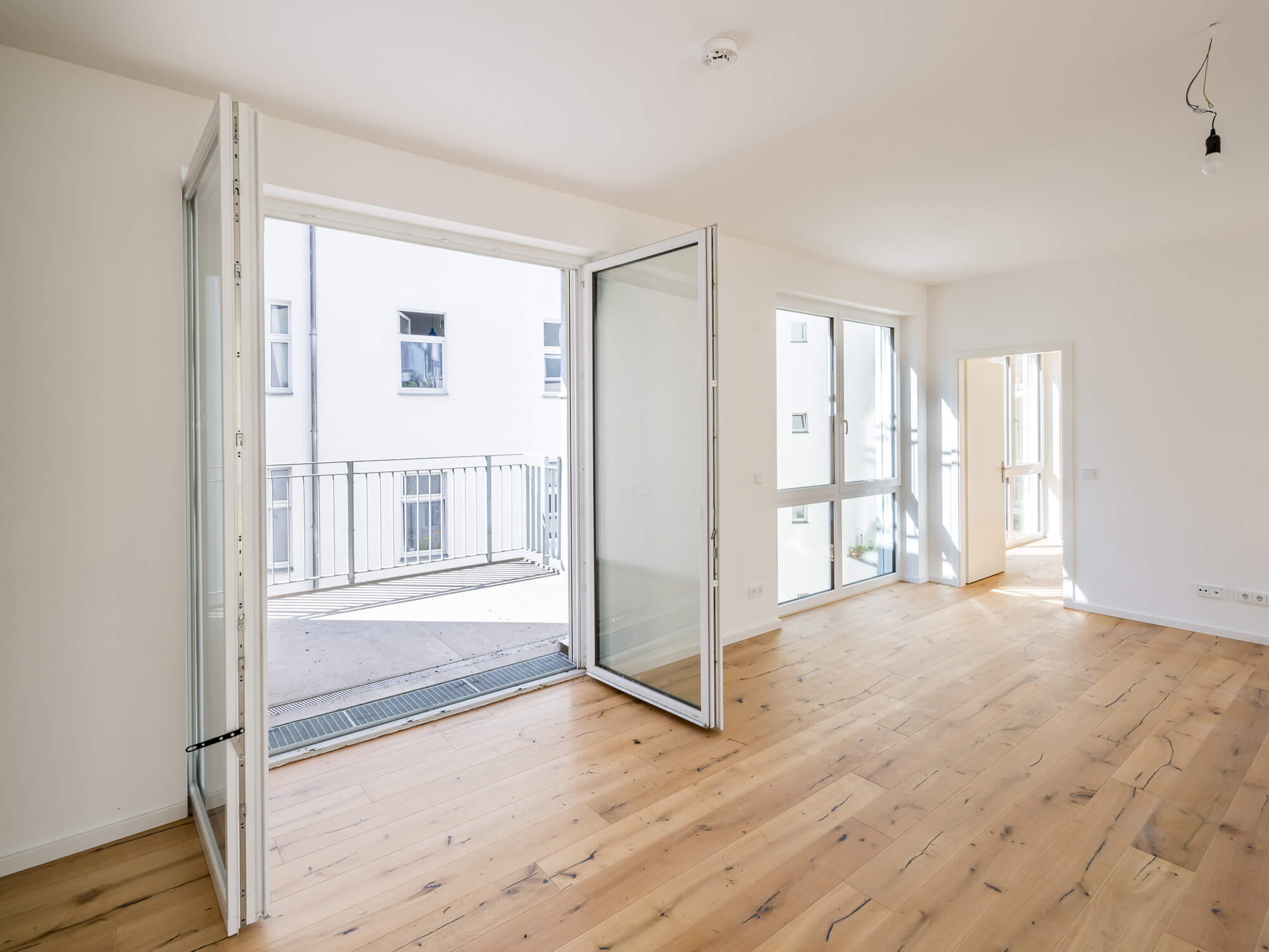 Living room with access to the balcony